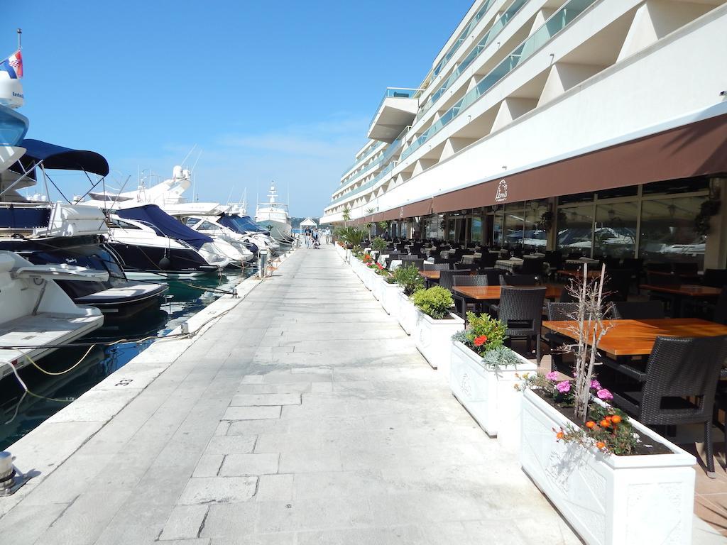 Sea Star Apartments 珀德垂那 外观 照片