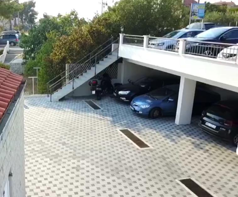 Sea Star Apartments 珀德垂那 外观 照片